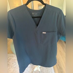 Figs Catarina One Pocket scrub top